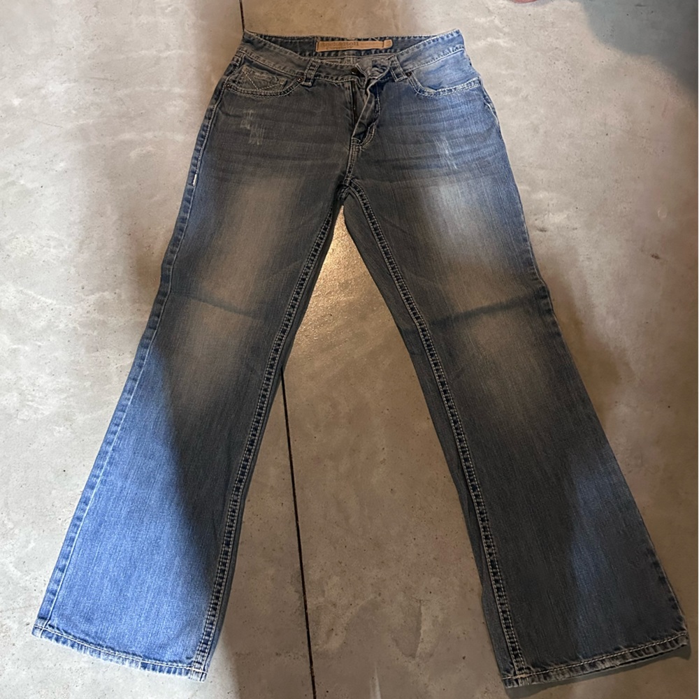 Rock and roll cowboy men’s jeans.